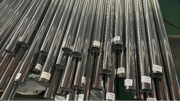 掌握304不銹鋼管材重量計算公式，輕松預(yù)估工程用材需求
